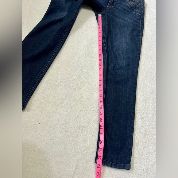 Democracy "Ab" Technology Dark Wash Skinny Jean - Size 8 (30") - Picture 5 of 12